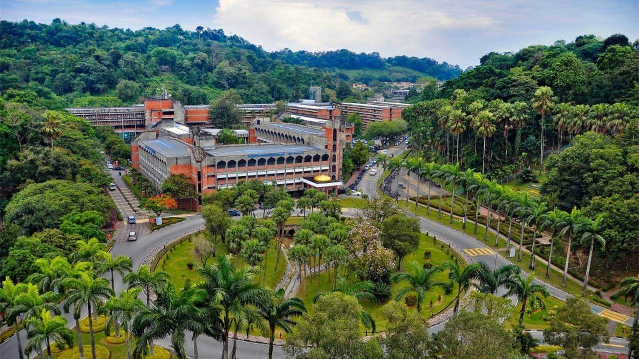 Universiti Kebangsaan Malaysia (1)